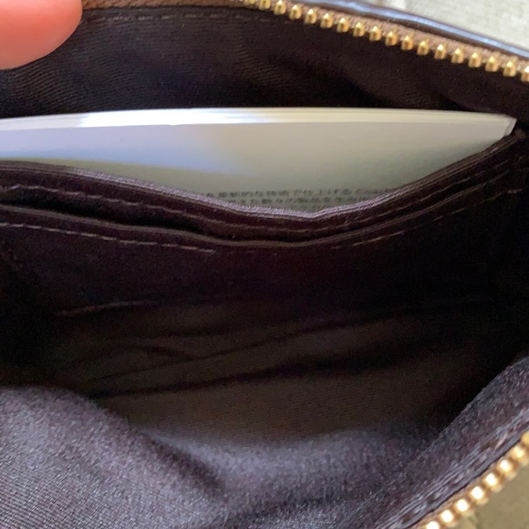 Coach NWT wristlet signature Cs and gold.Y2K - Picture 5 of 7